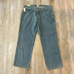 Mens NWT Van Heusen Classic Fit Jeans - 40x32
